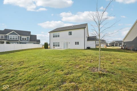 Photo of 4556 W Lakeway Drive, New Palestine, IN