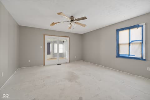 Photo of 730 Colonial Way, Greenwood, IN