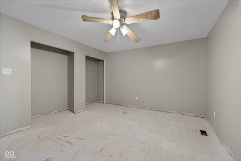Photo of 730 Colonial Way, Greenwood, IN