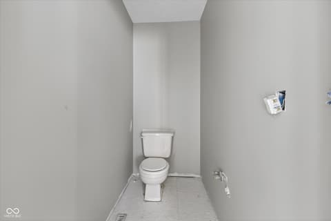 Photo of 730 Colonial Way, Greenwood, IN