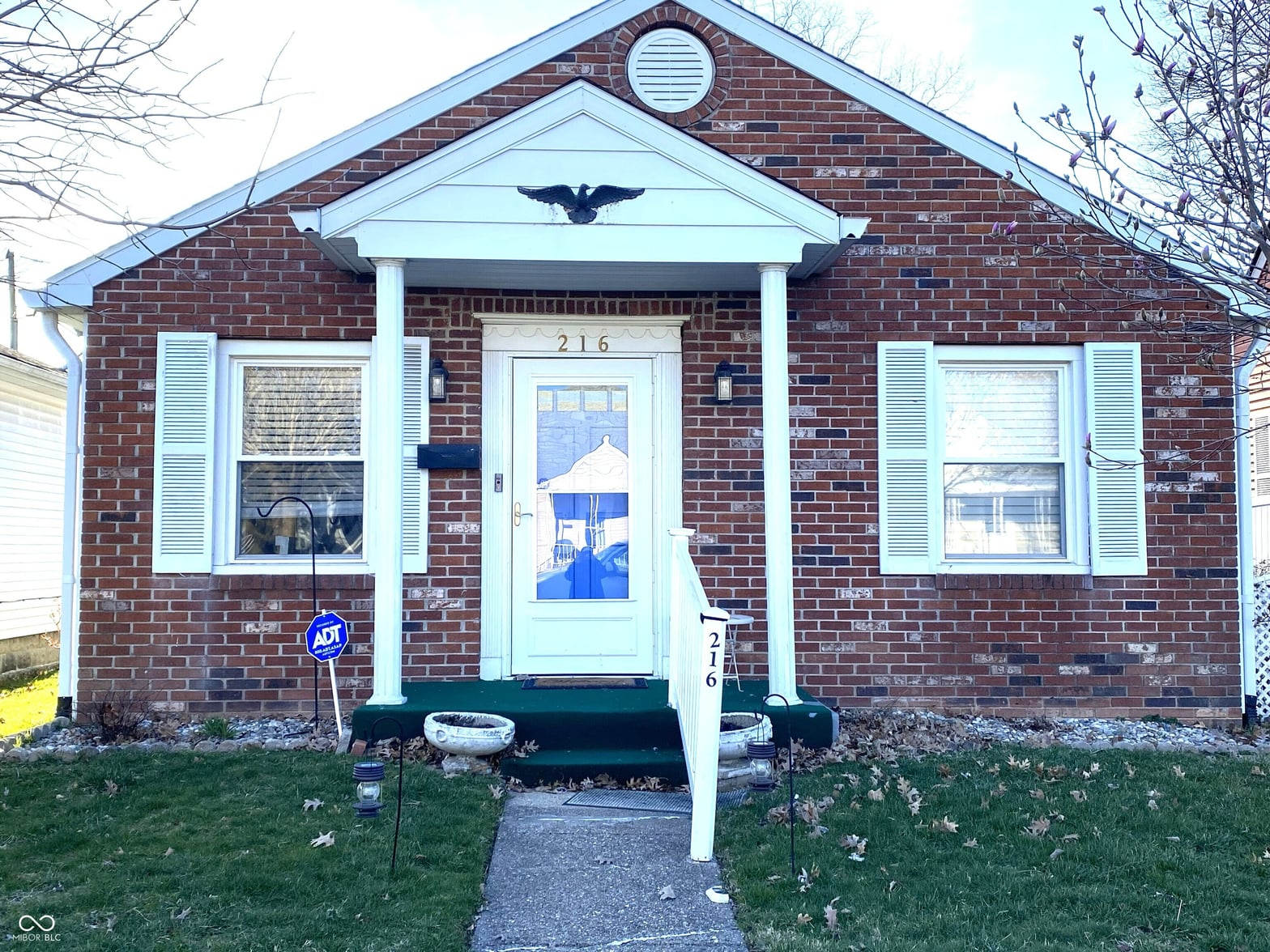 Front exterior at 216 S 7th Avenue, Beech Grove, IN