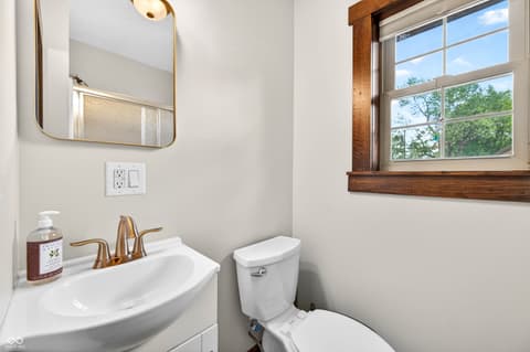Photo of 2115 Irwin Drive, Columbus, IN