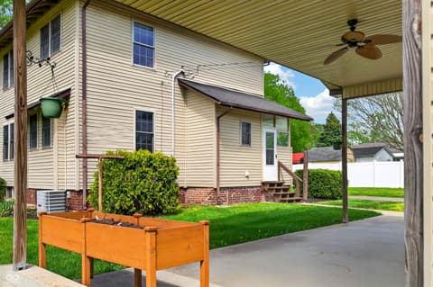 Photo of 2115 Irwin Drive, Columbus, IN