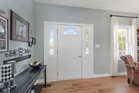 Photo of 2119 Scarlet Oak Drive, Avon, IN