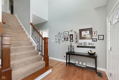 Photo of 2119 Scarlet Oak Drive, Avon, IN