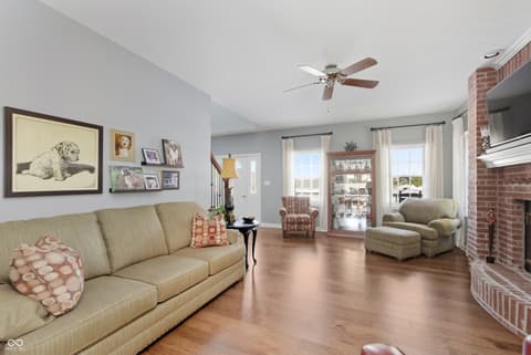 Photo of 2119 Scarlet Oak Drive, Avon, IN