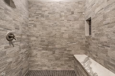 Photo of 2119 Scarlet Oak Drive, Avon, IN