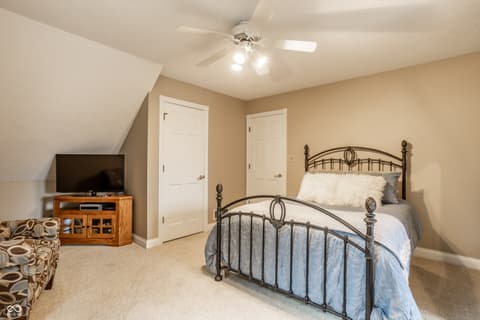 Photo of 2119 Scarlet Oak Drive, Avon, IN