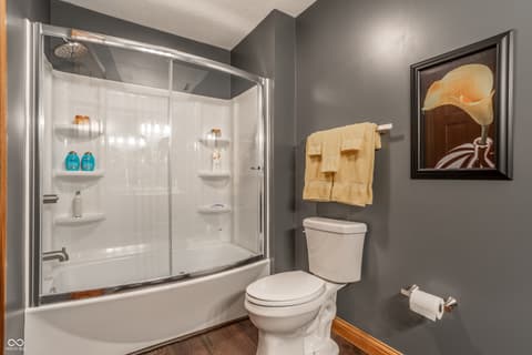 Photo of 2119 Scarlet Oak Drive, Avon, IN
