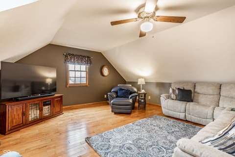 Photo of 2119 Scarlet Oak Drive, Avon, IN