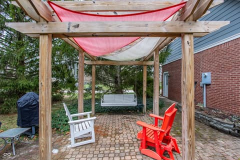 Photo of 2119 Scarlet Oak Drive, Avon, IN