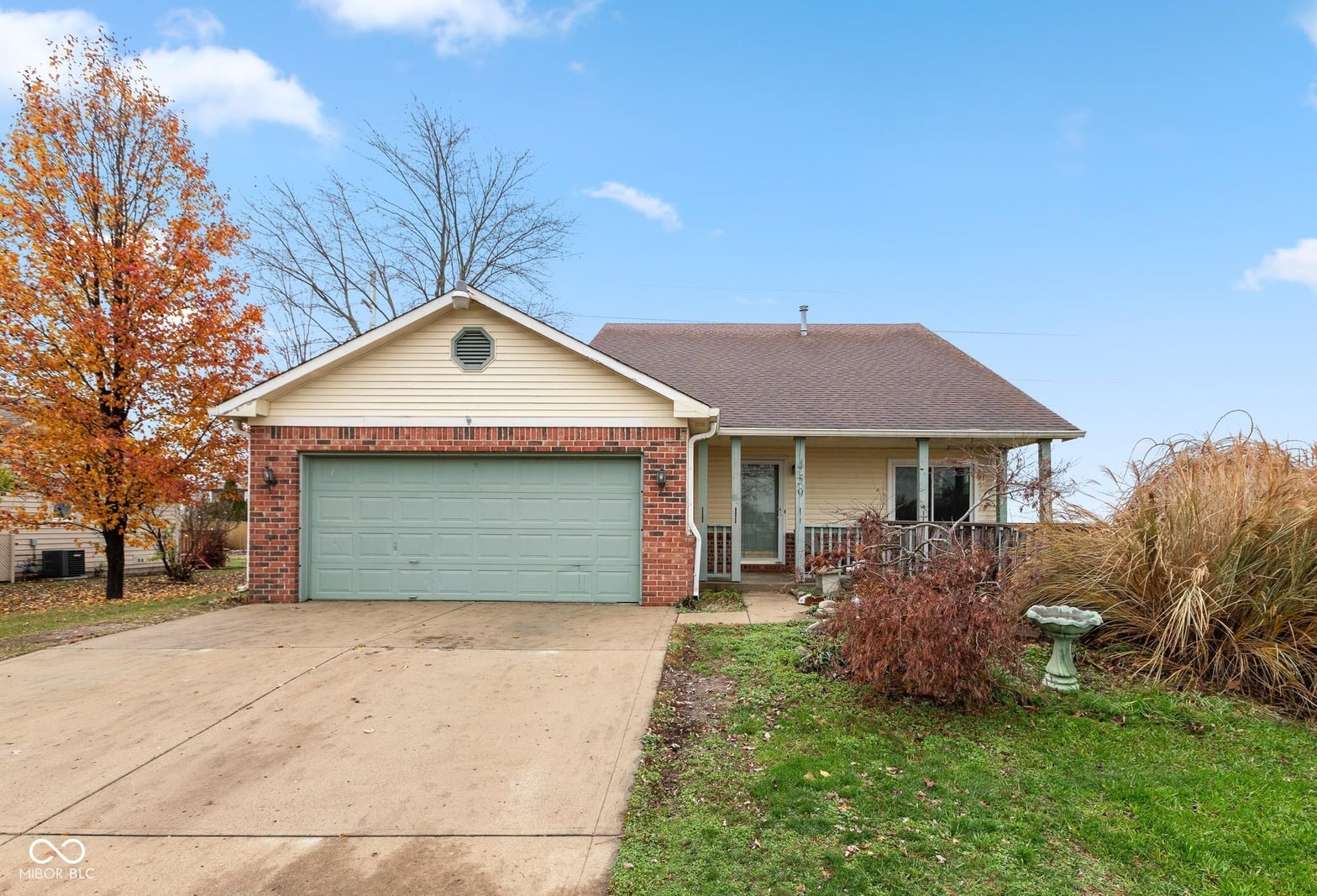 Photo of 459 Cardinal Drive, Whiteland, IN