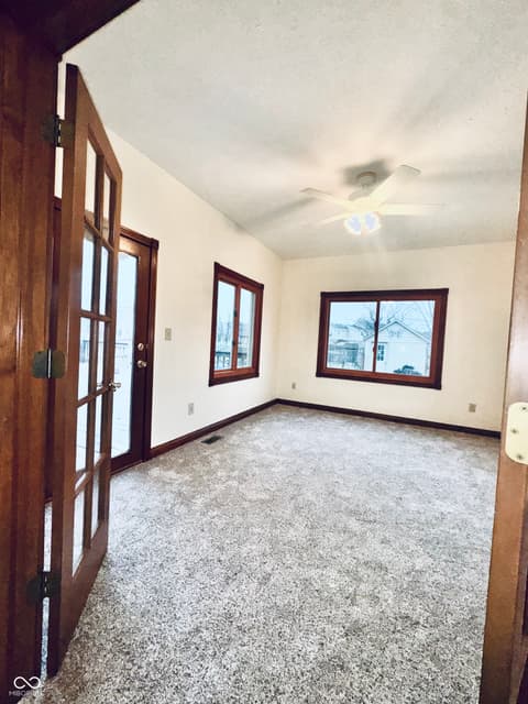 Photo of 45 Meadowview Lane, Greenwood, IN