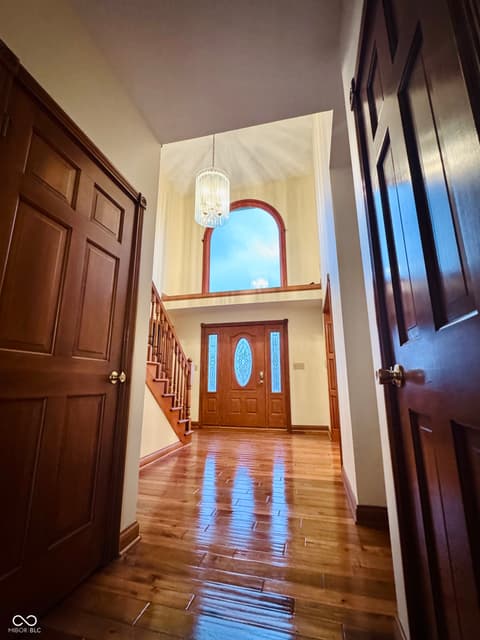 Photo of 45 Meadowview Lane, Greenwood, IN