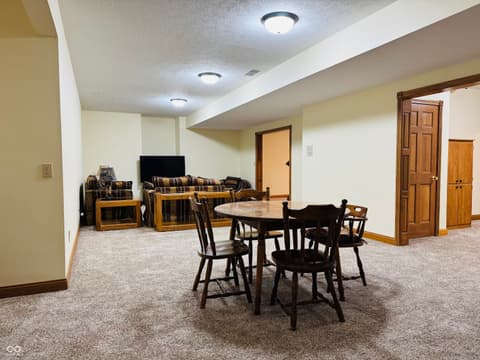 Photo of 45 Meadowview Lane, Greenwood, IN