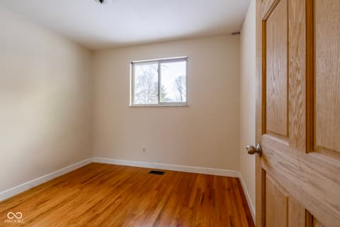 Photo of 2950 S Lake Drive, Columbus, IN