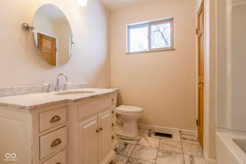 Photo of 2950 S Lake Drive, Columbus, IN