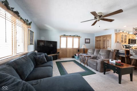 Photo of 5179 W Blue Bell Drive, New Palestine, IN