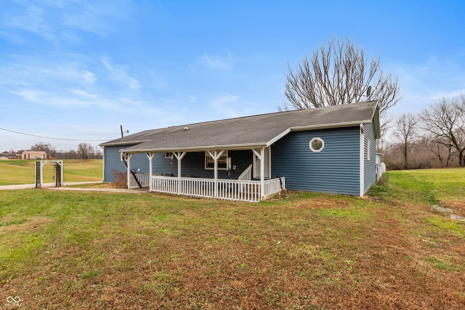 Photo of 5195 E State Road 54, Bloomfield, IN