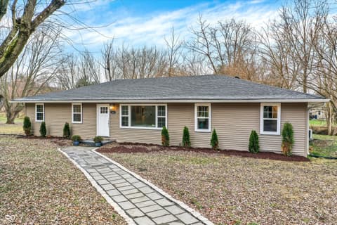 Photo of 285 Robb Hill Road, Martinsville, IN