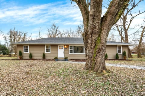 Photo of 285 Robb Hill Road, Martinsville, IN