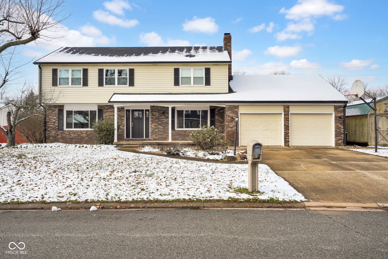 Photo of 595 Camelot Drive, Seymour, IN