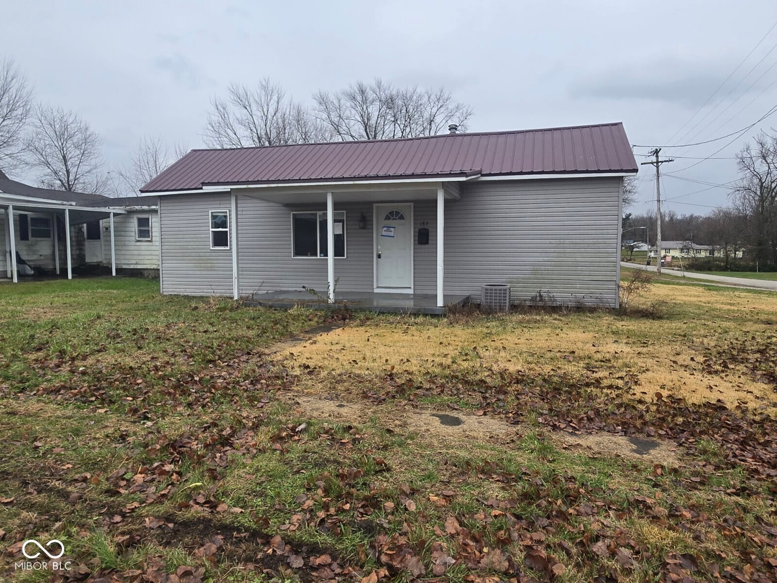 Front exterior at 189 E Street SW, Linton, IN