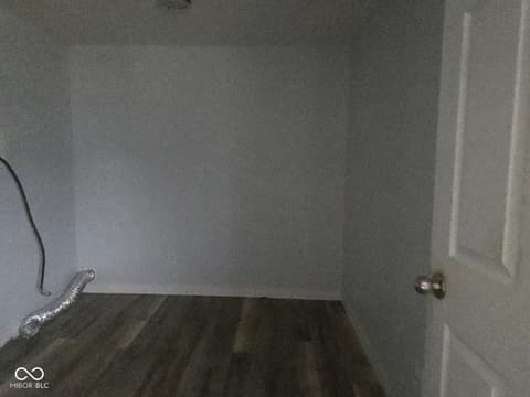 Laundry room at 189 E Street SW, Linton, IN