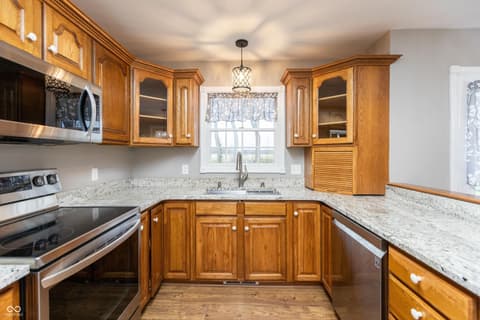 Photo of 2831 Whitney Way, Seymour, IN