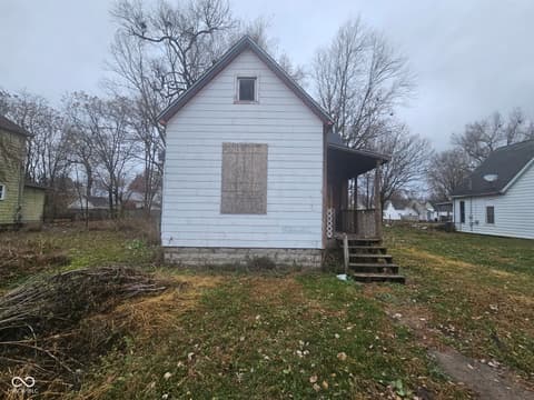 Side exterior at 1520 1st Avenue, Terre Haute, IN