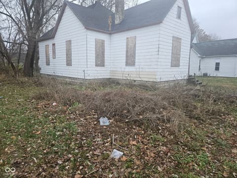 Side exterior at 1520 1st Avenue, Terre Haute, IN
