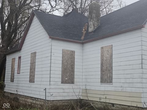 Side exterior at 1520 1st Avenue, Terre Haute, IN