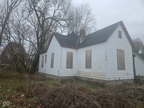 Side exterior at 1520 1st Avenue, Terre Haute, IN