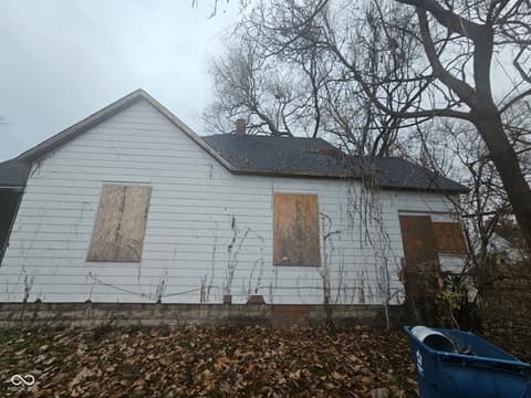 Side exterior at 1520 1st Avenue, Terre Haute, IN
