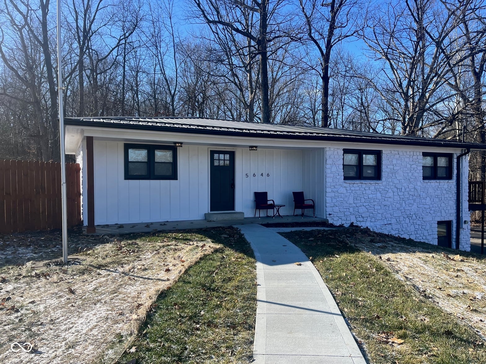 Photo of 5646 Paradise Drive, Martinsville, IN
