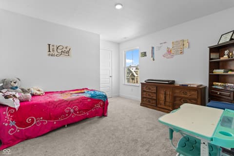 Bedroom at 726 Oxford Lane, Danville, IN