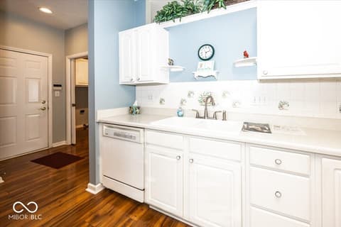 Kitchen at 1594 Stonewall Drive, Greenfield, IN