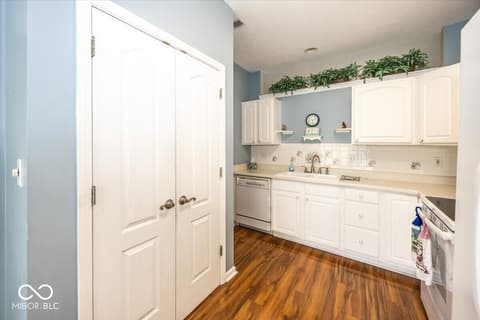 Kitchen at 1594 Stonewall Drive, Greenfield, IN