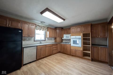 Photo of 3695 W 100 N, Greenfield, IN