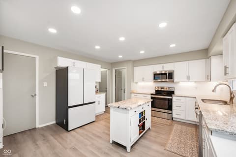Photo of 2311 Radcliffe Avenue, Indianapolis, IN