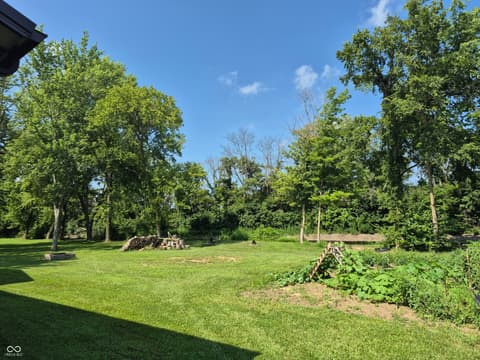 Yard at 3301 S 550 E, Franklin, IN