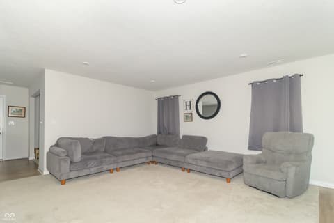 Photo of 1730 Cascades Drive, Greenfield, IN