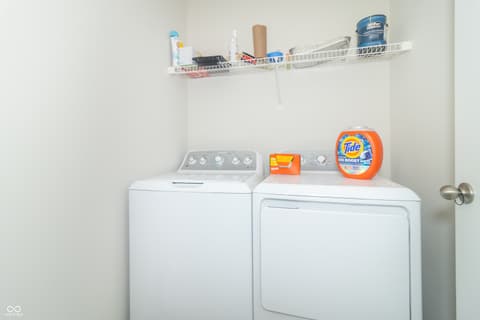 Laundry room at 1730 Cascades Drive, Greenfield, IN