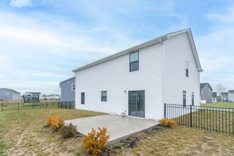 Photo of 1730 Cascades Drive, Greenfield, IN