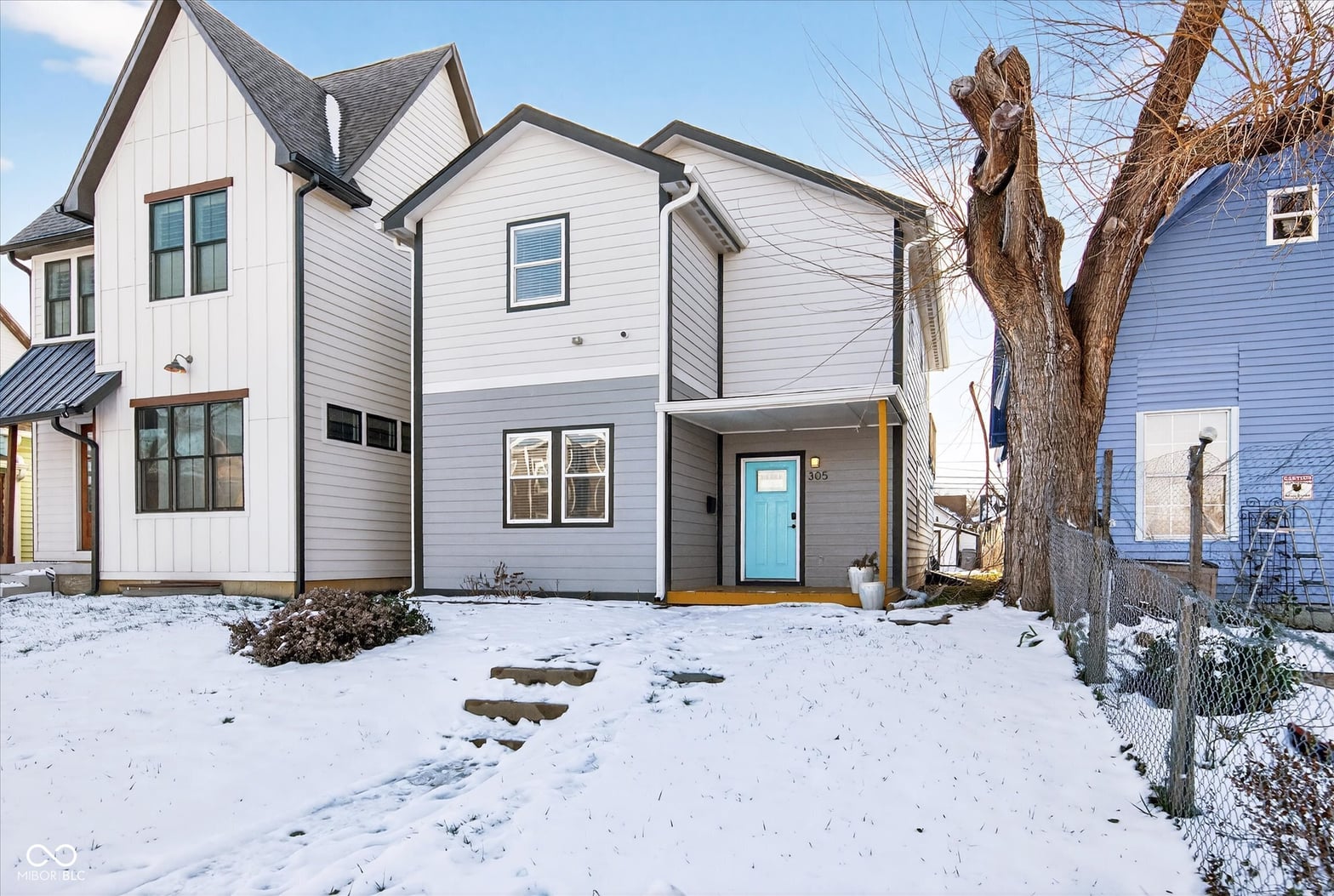 Photo of 305 Parkway Avenue, Indianapolis, IN