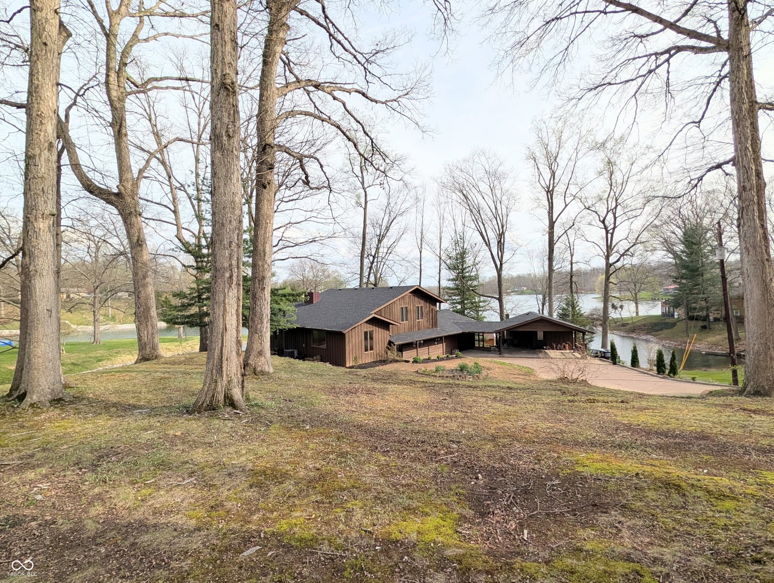 Photo of 1859 White Oak Lane E, Martinsville, IN