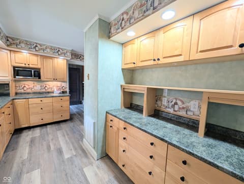 Photo of 1859 White Oak Lane E, Martinsville, IN