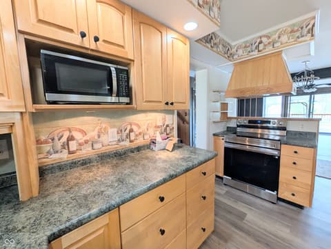 Photo of 1859 White Oak Lane E, Martinsville, IN