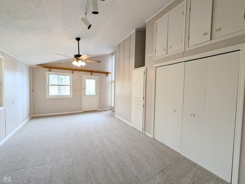 Photo of 1859 White Oak Lane E, Martinsville, IN