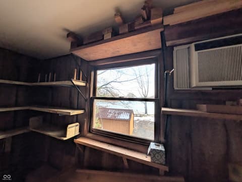 Photo of 1859 White Oak Lane E, Martinsville, IN